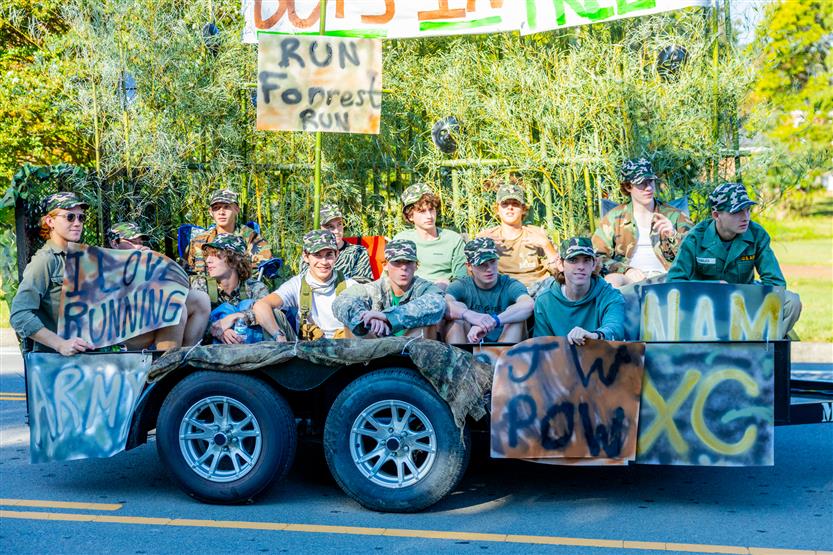 Schools celebrate homecomings